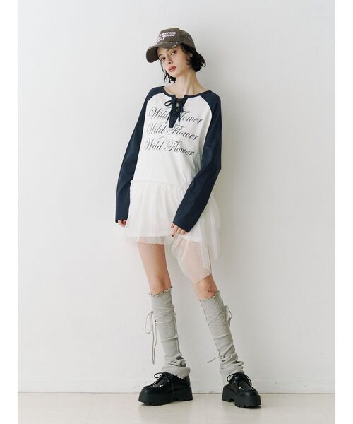 jouetie(ジュエティ)の「ヘムフリルラグランワンピース(ワンピース・レディース・ブラック/ブルー/オフホワイト・MEDIUM)」の9枚目の写真