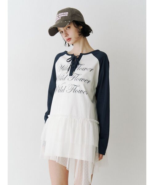 jouetie(ジュエティ)の「ヘムフリルラグランワンピース(ワンピース・レディース・ブラック/ブルー/オフホワイト・MEDIUM)」の4枚目の写真