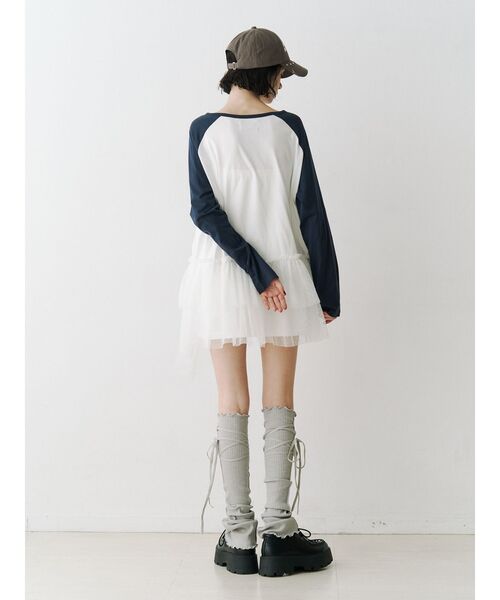 jouetie(ジュエティ)の「ヘムフリルラグランワンピース(ワンピース・レディース・ブラック/ブルー/オフホワイト・MEDIUM)」の8枚目の写真