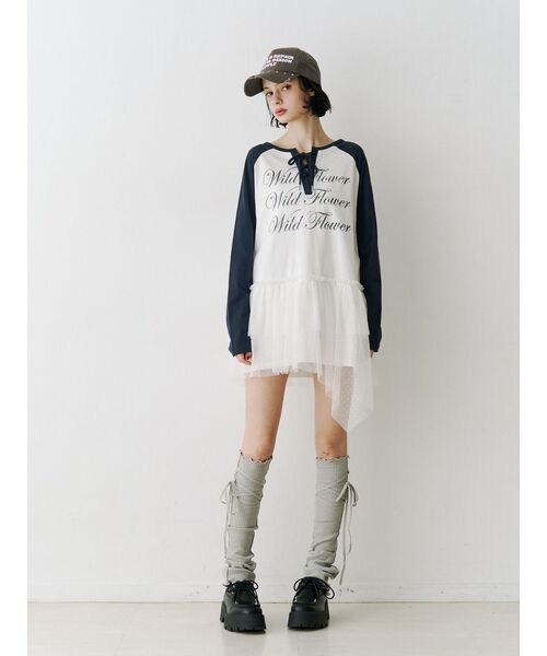 jouetie(ジュエティ)の「ヘムフリルラグランワンピース(ワンピース・レディース・ブラック/ブルー/オフホワイト・MEDIUM)」の7枚目の写真