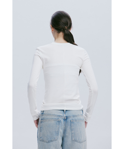 AFTERHOURS（アフターアワーズ）の「DOUBLE LAYERED LONG SLEEVE TOP (IVORY)（Tシャツ/カットソー・レディース・その他・FREE）」の4枚目の写真