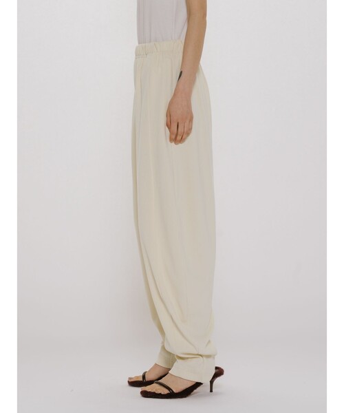 MIDIUMISOLID（ミディウミソリッド）の「MIDIUMISOLID for Ladies リブイージーコクーンパンツ（その他パンツ・レディース・ブラック/ライトグレー・FREE）」の12枚目の写真