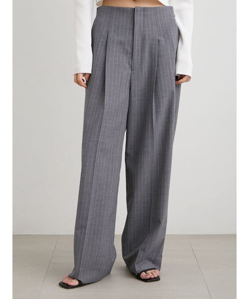 MIESROHE(ミースロエ)の「ツータックワイドパンツ(その他パンツ・レディース・ストライプ/モカ/ダークネイビー・1/0)」の19枚目の写真