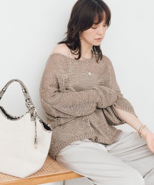 RIVE DROITE(リヴドロワ)の「【ドライタッチ/手洗い可】テープヤーンボートネックニット(夏服)(ニット/セーター・レディース・サックスブルー/モカ/オフホワイト/ベージュ/ブラック・FREE)」の9枚目の写真