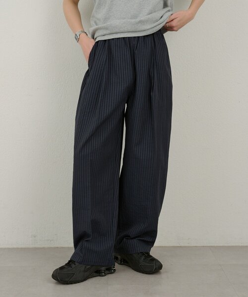 Kastane(カスタネ)の「【WHIMSIC】シアーサッカーストライプ ルーズフィットイージースラックス(その他パンツ・レディース・ブラック/ネイビー・1/2)」の17枚目の写真