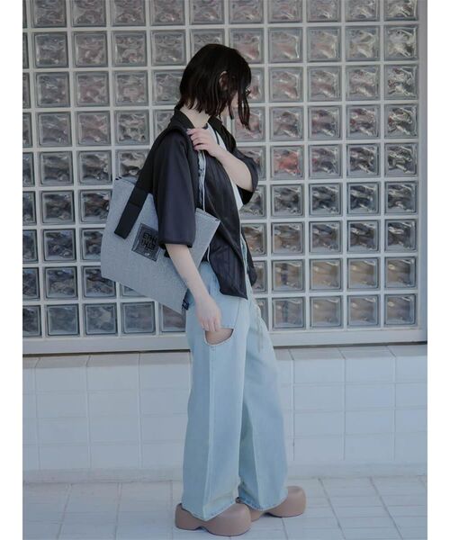 :ETHROF（イーサオブ）の「PVC LOGO GLITTER TOTE BAG（トートバッグ・レディース・パープル/ブラック/ブルー/シルバー・FREE）」の6枚目の写真