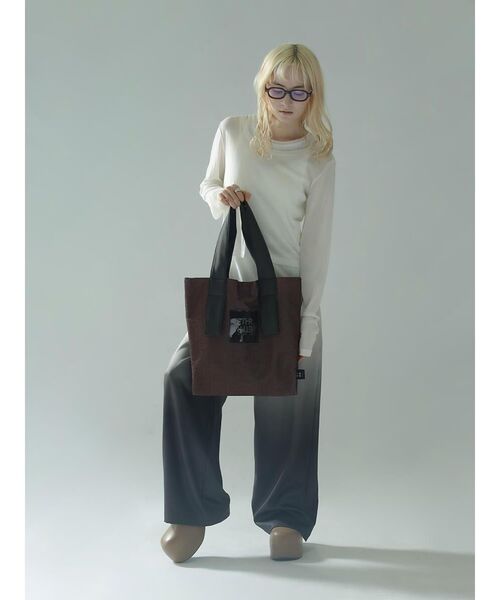 :ETHROF（イーサオブ）の「PVC LOGO GLITTER TOTE BAG（トートバッグ・レディース・パープル/ブラック/ブルー/シルバー・FREE）」の11枚目の写真