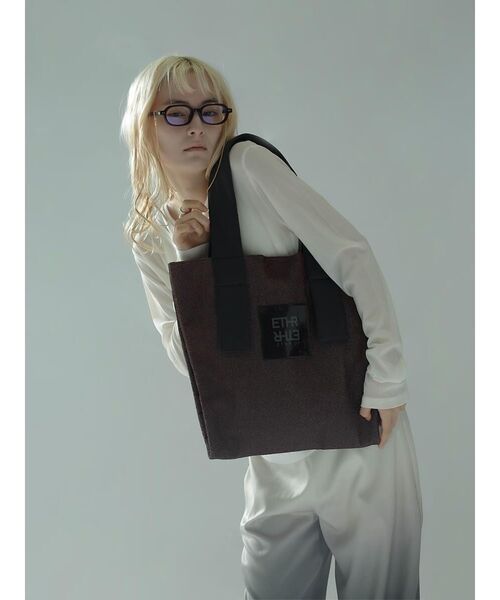 :ETHROF（イーサオブ）の「PVC LOGO GLITTER TOTE BAG（トートバッグ・レディース・パープル/ブラック/ブルー/シルバー・FREE）」の4枚目の写真