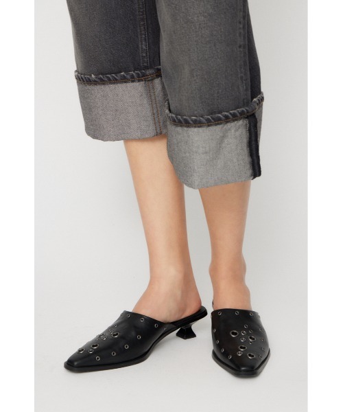 LAGUA GEM(ラグアジェム)の「EYELET KITTEN HEEL ミュール(パンプス・レディース・アイボリー/ブラック・LARGE/MEDIUM/SMALL)」の15枚目の写真