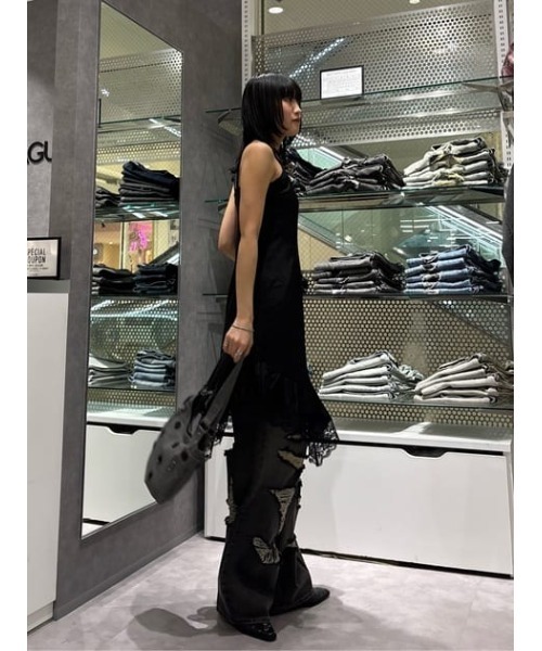 LAGUA GEM(ラグアジェム)の「EYELET KITTEN HEEL ミュール(パンプス・レディース・アイボリー/ブラック・LARGE/MEDIUM/SMALL)」の21枚目の写真