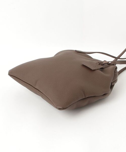 POMTATA（ポンタタ）の「POMTATA/ポンタタ/BLOW FRAME SAC/P3333（トートバッグ・レディース・ブラウン/ブラック・F）」の4枚目の写真