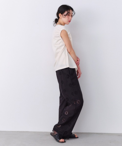 Shelly island(シェリーアイランド)の「カットワーク刺繍イージーパンツ(その他パンツ・レディース・ブラック/ホワイト・FREE)」の10枚目の写真