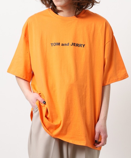 Tom&Jerry(トムアンドジェリー)の「TOM&JERRY プリント BIG T 半袖(Tシャツ/カットソー・メンズ・ブルー系/チャコール/オレンジ/ネイビー/ホワイト系その他/オフホワイト/ダークグリーン/ブラック・M/XL/L)」の15枚目の写真