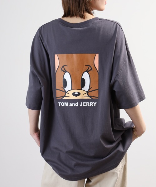 Tom&Jerry(トムアンドジェリー)の「TOM&JERRY プリント BIG T 半袖(Tシャツ/カットソー・メンズ・ブルー系/チャコール/オレンジ/ネイビー/ホワイト系その他/オフホワイト/ダークグリーン/ブラック・M/XL/L)」の10枚目の写真