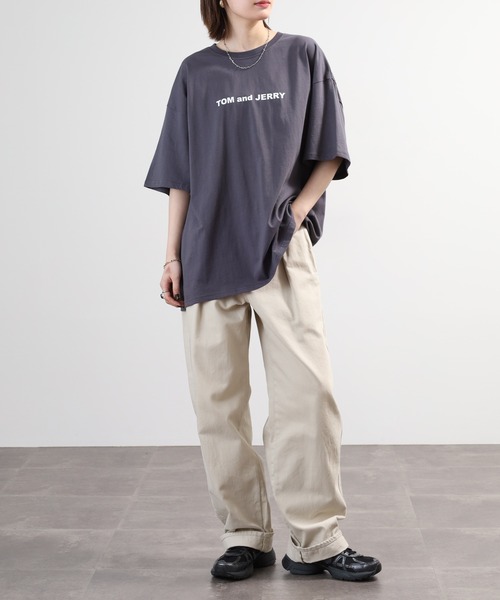 Tom&Jerry(トムアンドジェリー)の「TOM&JERRY プリント BIG T 半袖(Tシャツ/カットソー・メンズ・ブルー系/チャコール/オレンジ/ネイビー/ホワイト系その他/オフホワイト/ダークグリーン/ブラック・M/XL/L)」の11枚目の写真