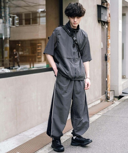 Rocky Monroe(ロッキーモンロー)の「裏メッシュスタンドネック前開きナイロンベスト(ベスト・メンズ・ネイビー/カーキ/チャコール/ブラック/グレー・XL/M/L)」の20枚目の写真