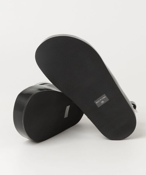 TODAYFUL(トゥデイフル)の「Chunky Belt Sandals 12611009(サンダル・レディース・ブラック・38/37/36)」の2枚目の写真