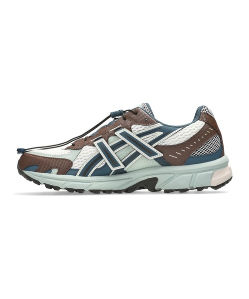 ASICS(アシックス)の「GEL-SONOMA TR62 / ゲルソノマ ティーアール62(スニーカー・メンズ・ホワイト×ブルー・25.5/28/27/23/24/29/26.5/25/26/29.5/24.5/23.5/27.5/28.5)」の4枚目の写真