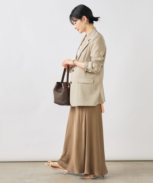 NOLLEY’S Sophi（ノーリーズソフィ）の「《セットアップ対応》ウォッシャブルリネンライクシアーボイルジャケット（テーラードジャケット・レディース・ダークブラウン/ベージュ/グレイッシュベージュ・38/36/34）」の6枚目の写真