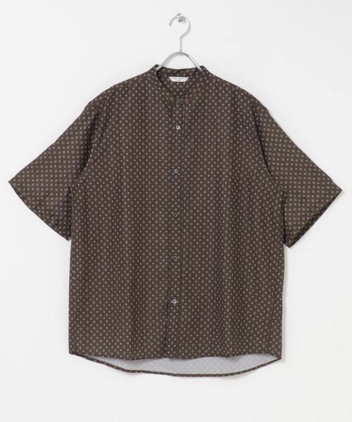 URBAN RESEARCH DOORS（アーバンリサーチドアーズ）の「バンドカラーショートスリーブ 総柄シャツ（シャツ/ブラウス・メンズ・ブラウン/ブラック/ネイビー・LARGE/MEDIUM）」の12枚目の写真