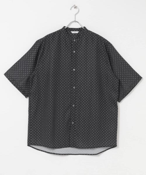 URBAN RESEARCH DOORS（アーバンリサーチドアーズ）の「バンドカラーショートスリーブ 総柄シャツ（シャツ/ブラウス・メンズ・ブラウン/ブラック/ネイビー・LARGE/MEDIUM）」の20枚目の写真