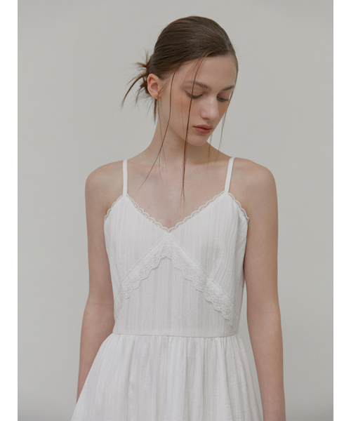 ETMON(エトモン)の「Slip Lace Mini Dress, White(ワンピース・レディース・その他・MEDIUM/SMALL)」の2枚目の写真