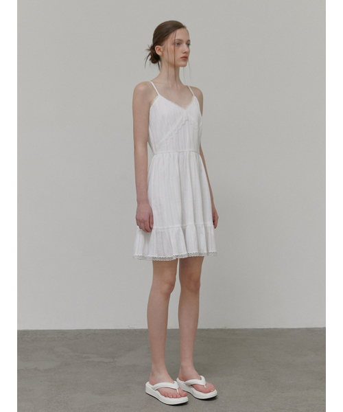 ETMON(エトモン)の「Slip Lace Mini Dress, White(ワンピース・レディース・その他・MEDIUM/SMALL)」の4枚目の写真