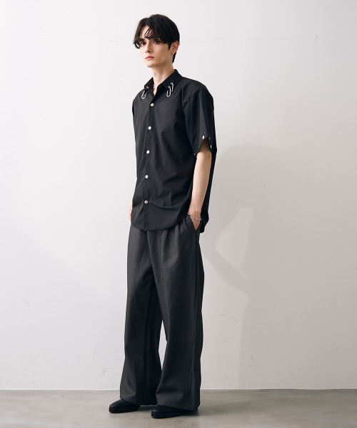 Shoowtime(ショウタイム)の「2-Way tech black shirt / 2ウェイテックブラックシャツ(シャツ/ブラウス・メンズ・ブラック・MEDIUM/LARGE/X-LARGE)」の11枚目の写真
