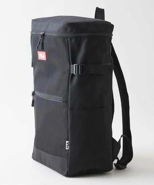 FILA(フィラ)の「【FILA/フィラ】【通勤・通学などデイリー使いに◎ 20L A4サイズ対応】スクエアデイパック PCポケット 部活 韓国ファッション ストリート(バックパック/リュック・メンズ・ブラック/レッド・FREE)」の6枚目の写真