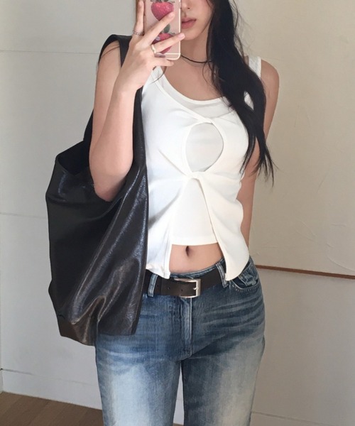 Mela(メラ)の「フロントリングカットアウト ノースリーブトップス(キャミソール・レディース・グレー/ホワイト・S/M)」の10枚目の写真
