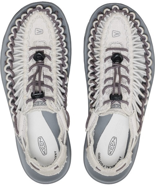 KEEN（キーン）の「UNEEK CANVAS / ユニークキャンバス  / メンズ スニーカーサンダル（サンダル・レディース・ライトグレー系・25cm/25.5cm/26cm/26.5cm/27cm/27.5cm/28cm/28.5cm/29cm/30cm）」の7枚目の写真