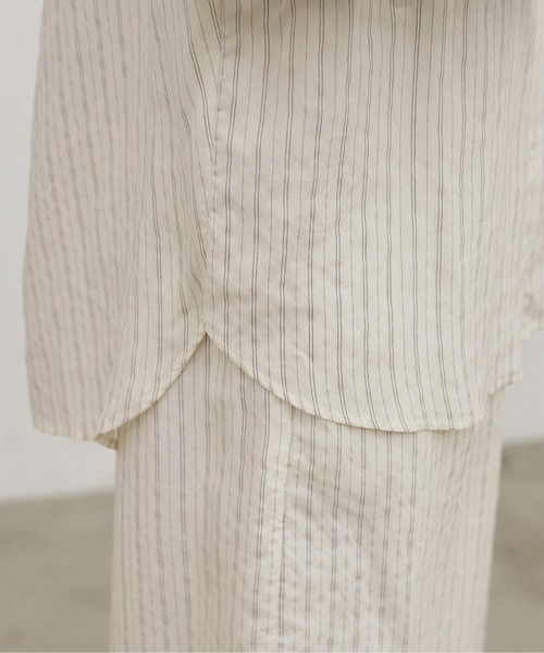 LARUTA（ラルータ）の「【LARUTA】［WEB限定］ダブルストライプシャツ（シャツ/ブラウス・レディース・イエロー/ブラウン/オフホワイト・MEDIUM）」の5枚目の写真