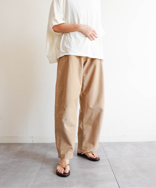 Fabby fabby(ファビィーファビィー)の「【大人の抜け感】ゴールドライントングフラットサンダル(サンダル・レディース・ブラック/ブラウン/ゴールド・MEDIUM/LARGE/SMALL)」の22枚目の写真