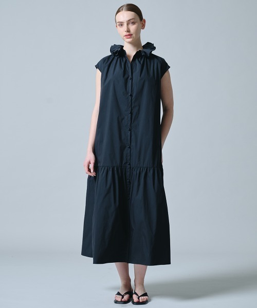 DOUBLE STANDARD CLOTHING(ダブルスタンダードクロージング)の「タイプライターフリルネックワンピース(ワンピース・レディース・レッド/ブラック・36/38)」の2枚目の写真
