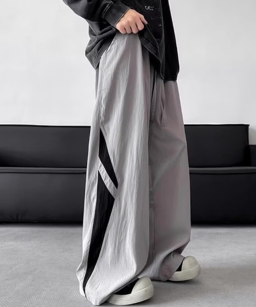 B.R.U（ブル）の「サイドデザインナイロンパンツ（その他パンツ・メンズ・ブラック/グレー/ピンク/その他・MEDIUM/LARGE）」の2枚目の写真