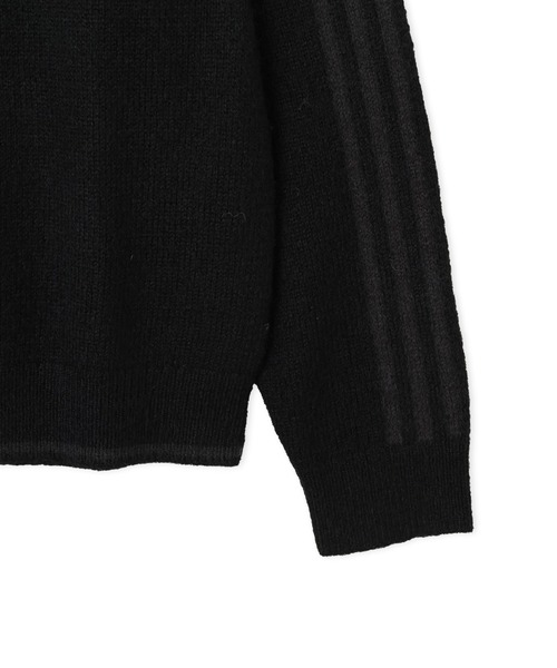 adidas(アディダス)の「adidas 3 STRIPES FLUFFY KNIT CREW / アディダス 3 ストライプス フラッフィー ニット クルー(ニット/セーター・メンズ・ブラック・S/M/L/XL/XXL)」の6枚目の写真