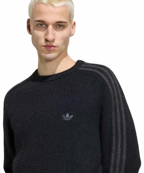 adidas(アディダス)の「adidas 3 STRIPES FLUFFY KNIT CREW / アディダス 3 ストライプス フラッフィー ニット クルー(ニット/セーター・メンズ・ブラック・S/M/L/XL/XXL)」の2枚目の写真