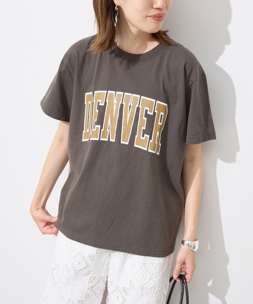 SLOBE IENA(スローブイエナ)の「GULF COAST/ガルフコースト SLOBE別注 グラフィックTEE2(Tシャツ/カットソー・レディース・チャコールグレー/ホワイト系その他/レッド/ピンク・FREE)」の3枚目の写真
