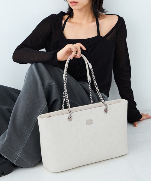 GYDA（ジェイダ）の「GYDA(ジェイダ)トートバッグ A4対応 GY-B478 エンボス（トートバッグ・レディース・ブラック/ホワイト/ピンク・FREE）」の2枚目の写真
