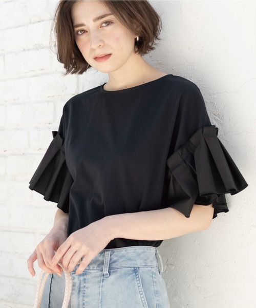 OPAQUE.CLIP(オペークドットクリップ)の「【接触冷感】タックスリーブカットソー《洗濯機OK》(Tシャツ/カットソー・レディース・ブラック/ライトベージュ/パープル/ホワイト・42/40/38)」の2枚目の写真
