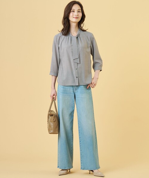 J.PRESS（ジェイプレス）の「【シーンレスに活躍】ウォッシャブルキュプラツイル ボウタイ ブラウス（シャツ/ブラウス・レディース・ブルー系/パープル系1/ダークブラウン系1/ブラック系3・T13/T15）」の12枚目の写真
