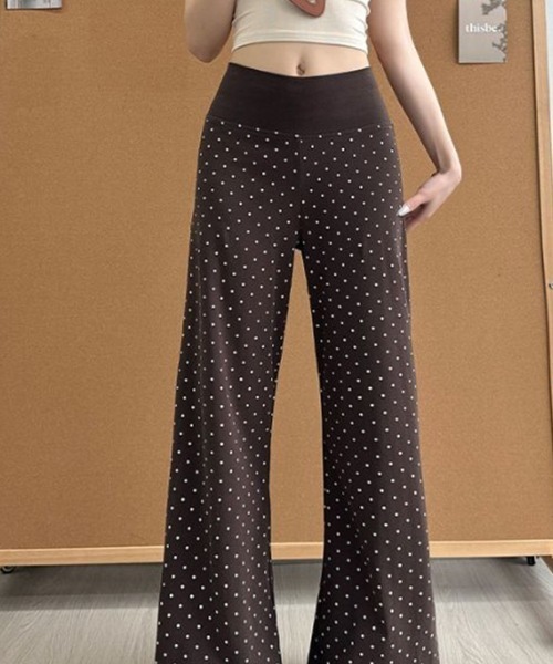AMAJI(アマジ)の「ドット柄 イージー フレアパンツ(その他パンツ・レディース・グレー/ブラック/ネイビー/ブラウン・SMALL/MEDIUM/LARGE/X-LARGE)」の8枚目の写真