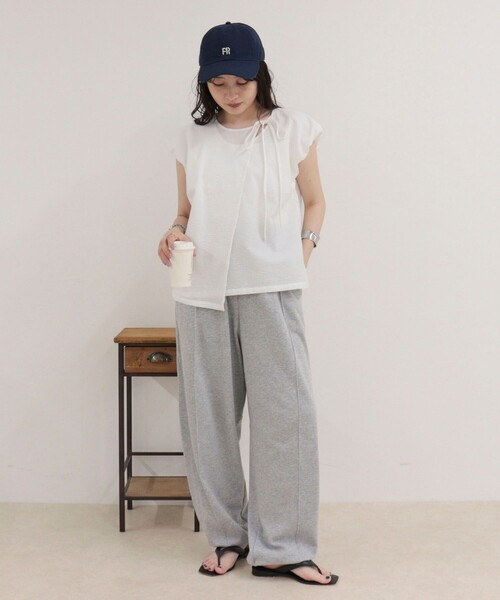 fredy emue（フレディエミュ）の「アシメデザインフレンチブラウス（シャツ/ブラウス・レディース・オフホワイト/オレンジ/ブラック/ライトブルー・38）」の9枚目の写真