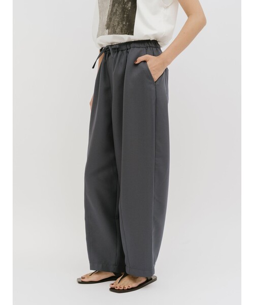 MIDIUMISOLID（ミディウミソリッド）の「MIDIUMISOLID for Ladies バレルフォームパンツ（その他パンツ・レディース・グレー/ブラック・FREE）」の10枚目の写真
