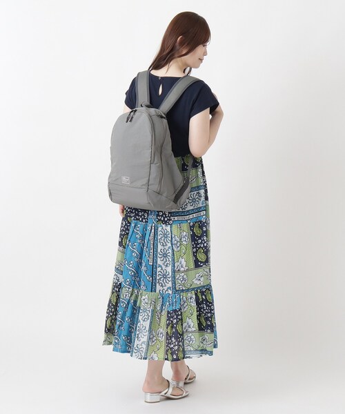 one'sterrace(ワンズテラス)の「【A4可】anello ムレしらずデイパック(バックパック/リュック・レディース・ブラック系8/グレー系4/ベージュ系8・99)」の17枚目の写真