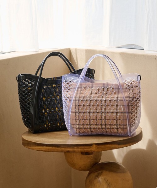 BEAUTY&YOUTH UNITED ARROWS（ビューティーアンドユースユナイテッドアローズ）の「PVC ダイヤモンドカット トートバッグ（トートバッグ・レディース・その他1/ブラック・FREE）」の6枚目の写真