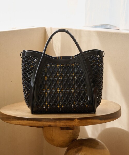 BEAUTY&YOUTH UNITED ARROWS（ビューティーアンドユースユナイテッドアローズ）の「PVC ダイヤモンドカット トートバッグ（トートバッグ・レディース・その他1/ブラック・FREE）」の7枚目の写真