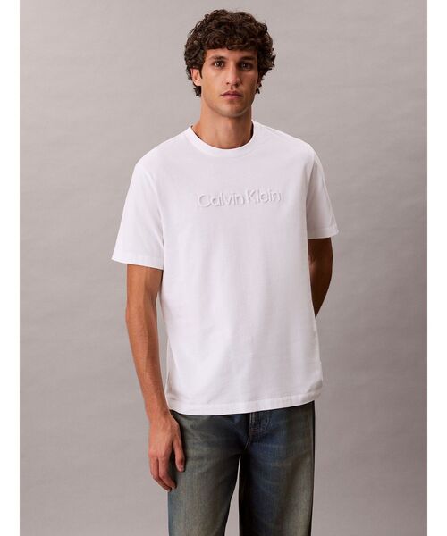 Calvin Klein(カルバン・クライン)の「Tシャツ - ソリッドカラーロゴTシャツ(Tシャツ/カットソー・メンズ・ホワイト/ライトイエロー/ブラック・M/S/L/XL)」の7枚目の写真