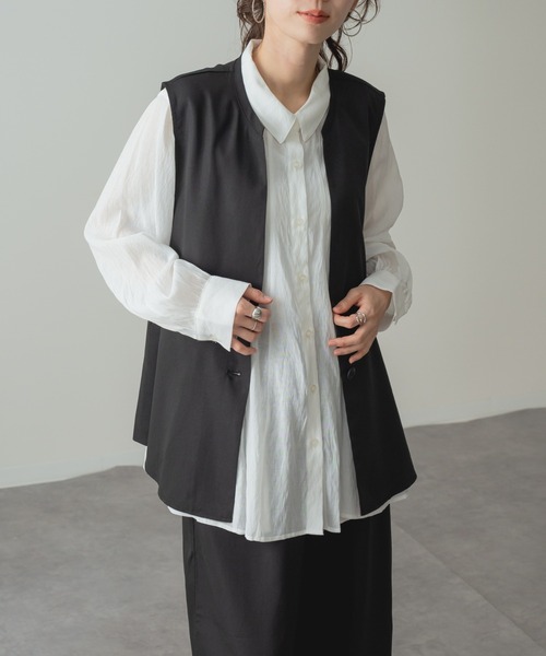 refinedworks(リファインドワークス)の「【refinedworks】スタイルアップ を叶える! ペプラム フレア Vネック ジレ(ベスト・レディース・ブラック/ベージュ・FREE)」の9枚目の写真