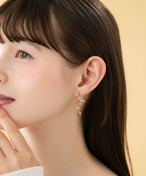 LA MUe(ラミュー)の「【LA MUE】日本製 パール×ビーズ バタフライ ビアス(ピアス(両耳用)・レディース・ブルー/ラベンダー/レッド/ピンク・FREE)」の6枚目の写真